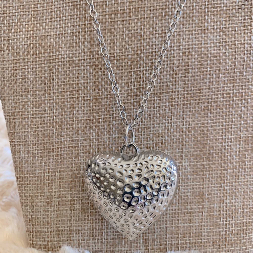 Hammered Heart Pendant Silver Tone Long Necklace